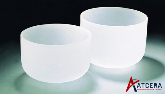 Hoe gebruikt Atcera Quartz Crucible Quartz's thermische schokweerstand in hoogtemp-toepassingen?